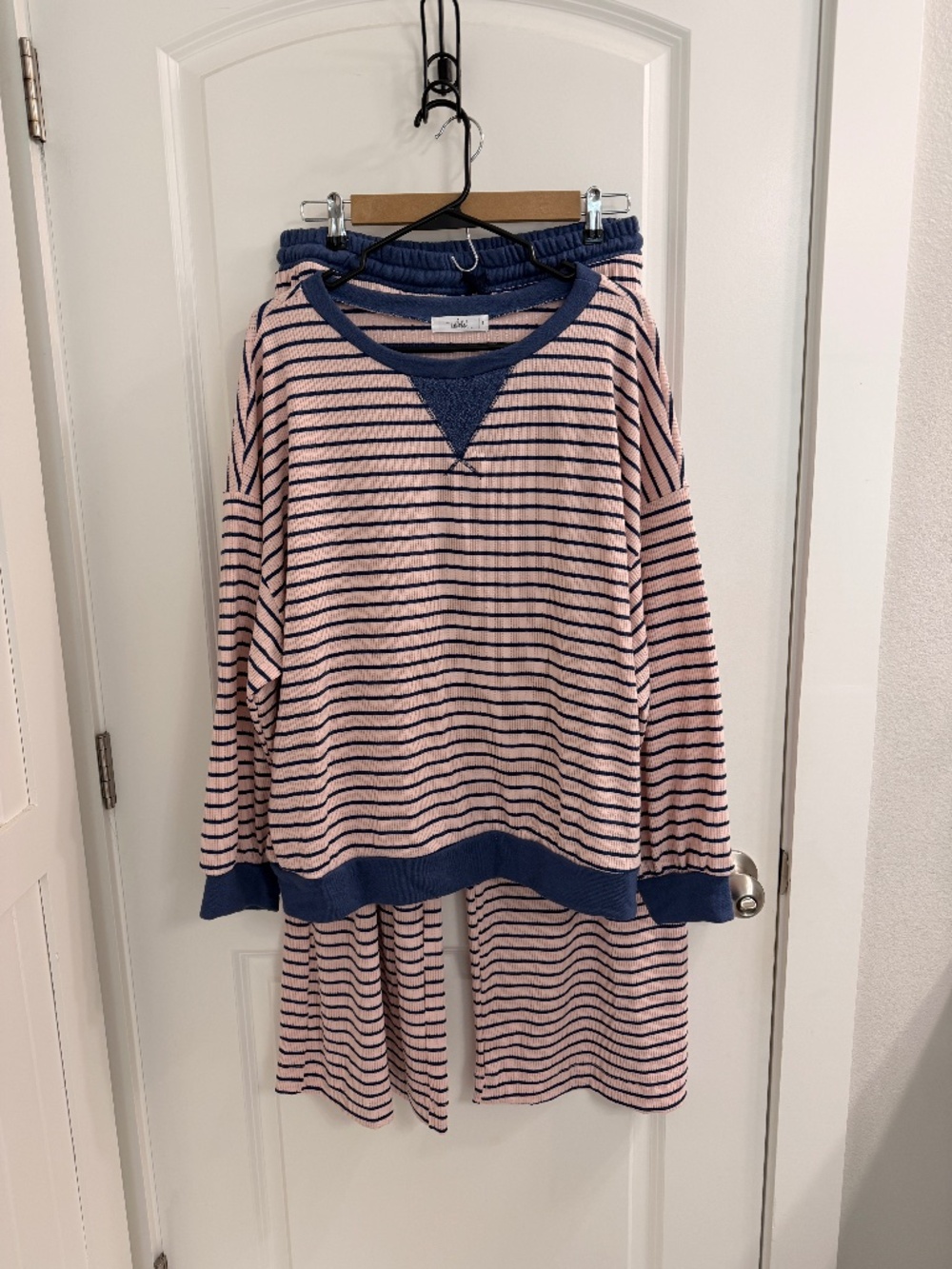 Striped Knit Sweatshirt and Shorts Set - Pink/Navy